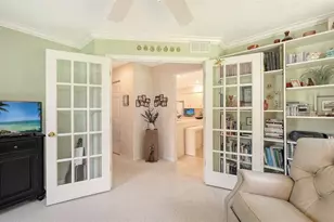 4310 74th Ave E, Sarasota, FL 34243 - Photo 13