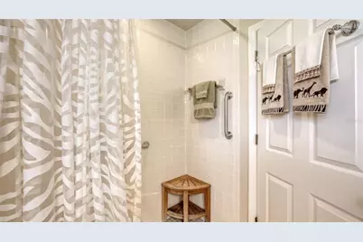 4310 74th Avenue E, Sarasota, FL 34243 - Photo 29