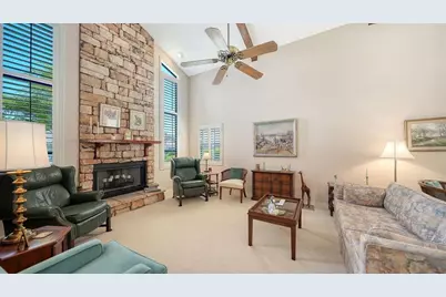 4310 74th Avenue E, Sarasota, FL 34243 - Photo 5