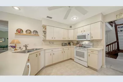 4310 74th Avenue E, Sarasota, FL 34243 - Photo 21