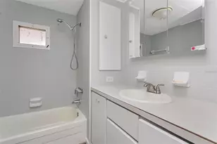 5105 8th St W, Bradenton, FL 34207 - Photo 23