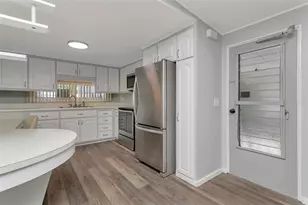 5105 8th St W, Bradenton, FL 34207 - Photo 19