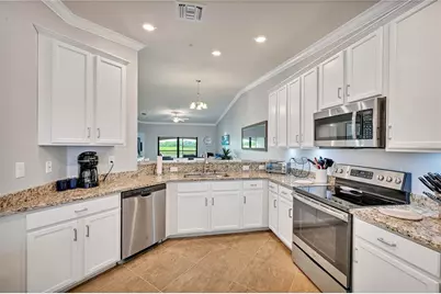 5577 Palmer Circle #201, Bradenton, FL 34211 - Photo 5