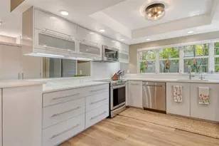 3427 Winding Oaks Dr, Longboat Key, FL 34228 - Photo 23