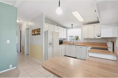 8514 Monarch Place, Palmetto, FL 34221 - Photo 15