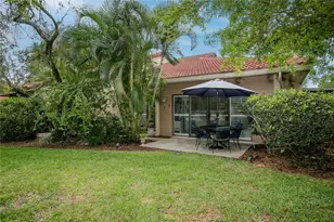 1732 Kestral Park Way S, Sarasota, FL 34231 - Photo 5