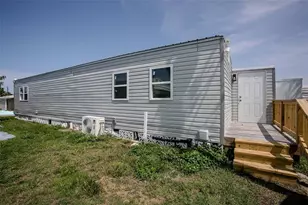 410 W 51st Ave Dr W, Bradenton, FL 34207 - Photo 5