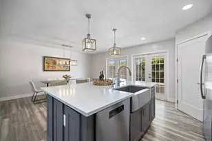 2513 Mineola Way, Sarasota, FL 34239 - Photo 9