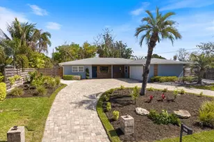 2513 Mineola Way, Sarasota, FL 34239 - Photo 3