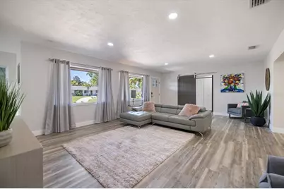 2513 Mineola Way, Sarasota, FL 34239 - Photo 17