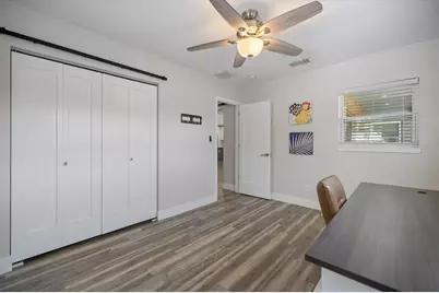 2513 Mineola Way, Sarasota, FL 34239 - Photo 25