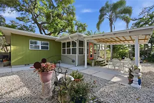 952 46th St, Sarasota, FL 34234 - Photo 19