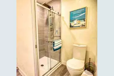 4929 Brookmeade Drive, Sarasota, FL 34232 - Photo 7