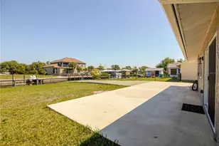 18310 Van Nuys Cir, Port Charlotte, FL 33948 - Photo 25