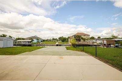 18310 Van Nuys Circle, Port Charlotte, FL 33948 - Photo 29
