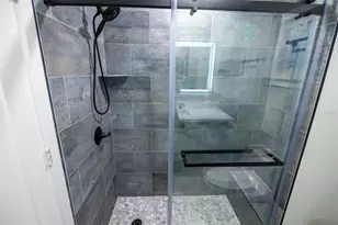 18310 Van Nuys Cir, Port Charlotte, FL 33948 - Photo 25