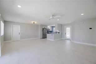 18310 Van Nuys Cir, Port Charlotte, FL 33948 - Photo 9