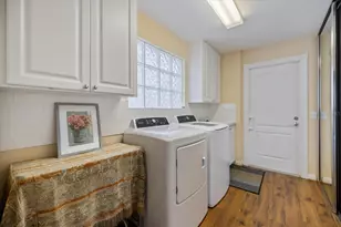 7663 Pesaro Dr, Sarasota, FL 34238 - Photo 41