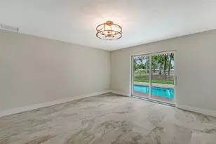 1967 Brookhaven Dr, Sarasota, FL 34239 - Photo 31