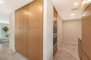 1967 Brookhaven Dr, Sarasota, FL 34239 - Photo 17