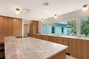 1967 Brookhaven Dr, Sarasota, FL 34239 - Photo 15