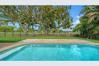 1967 Brookhaven Drive, Sarasota, FL 34239 - Photo 43