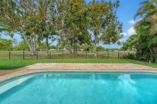 1967 Brookhaven Dr, Sarasota, FL 34239 - Photo 43