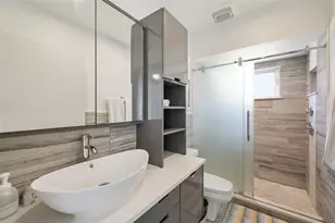 660 Cedars Ct, Longboat Key, FL 34228 - Photo 15