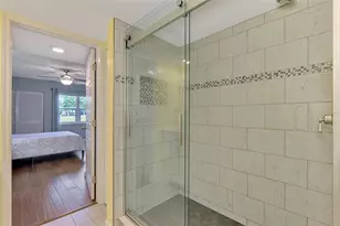 433 Cerromar Ln, Venice, FL 34293 - Photo 23