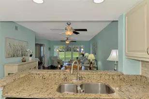 433 Cerromar Ln, Venice, FL 34293 - Photo 11