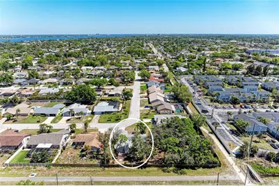 108 70th Street NW, Bradenton, FL 34209 - Photo 3