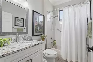 8205 Stirling Falls Cir, Sarasota, FL 34243 - Photo 41