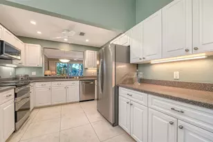3410 Chelmsford Ct, Sarasota, FL 34235 - Photo 25