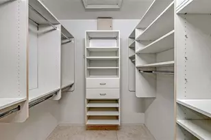 3410 Chelmsford Ct, Sarasota, FL 34235 - Photo 35