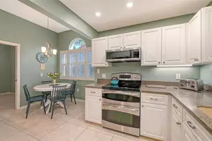 3410 Chelmsford Ct, Sarasota, FL 34235 - Photo 21