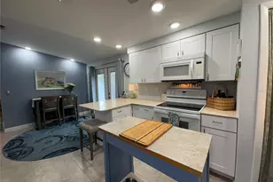 4045 Palau Dr, Sarasota, FL 34241 - Photo 15