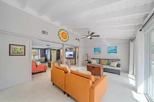 611 Venice Ln, Sarasota, FL 34242 - Photo 5