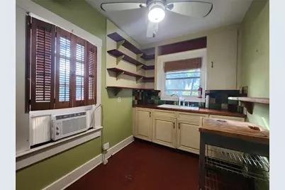 2121 7th Avenue W, Bradenton, FL 34205 - Photo 29