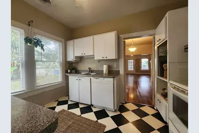 2121 7th Avenue W, Bradenton, FL 34205 - Photo 9