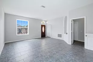 919 Grand Canyon Dr, Valrico, FL 33594 - Photo 7