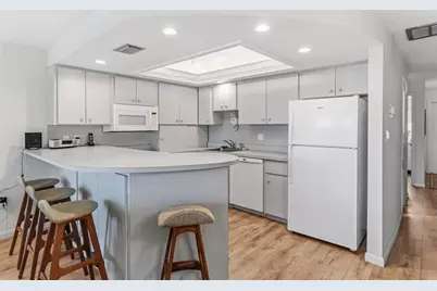 6750 Gulf Of Mexico Drive #152, Longboat Key, FL 34228 - Photo 11