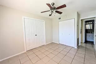 1122 68th Ave Dr W, Bradenton, FL 34207 - Photo 11