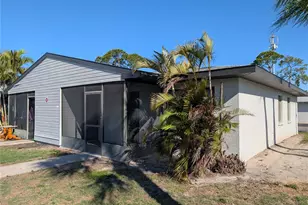 1122 68th Ave Dr W, Bradenton, FL 34207 - Photo 1