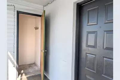 1122 68th Avenue Drive W #5, Bradenton, FL 34207 - Photo 3