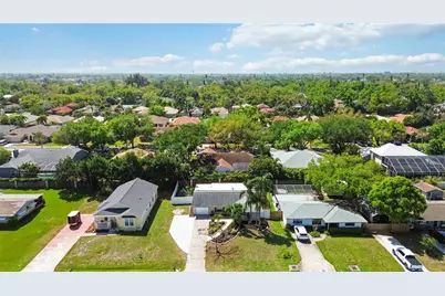 2546 Parma Street, Sarasota, FL 34231 - Photo 59