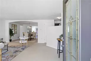 2546 Parma St, Sarasota, FL 34231 - Photo 7