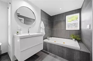 2546 Parma St, Sarasota, FL 34231 - Photo 31