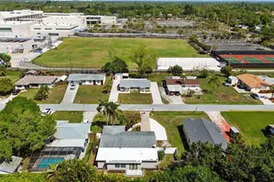 2546 Parma St, Sarasota, FL 34231 - Photo 61