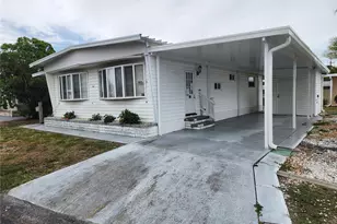 305 Batan Ct, Bradenton, FL 34207 - Photo 1