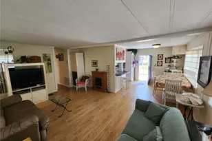 305 Batan Ct, Bradenton, FL 34207 - Photo 7